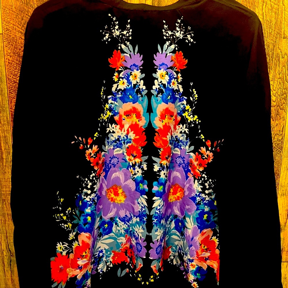 Beautiful lightweight jacket.